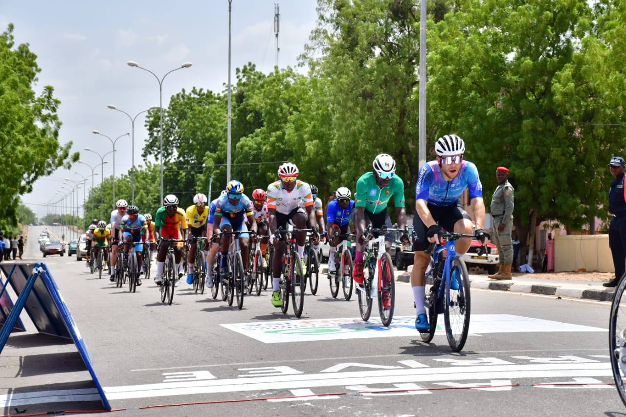 cyclisme 2.jpg (182 KB)