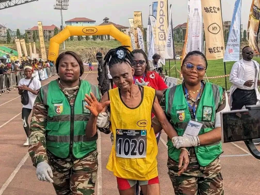 bon sara.jpg (134 KB)